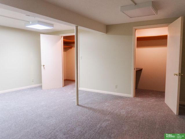 21516 Arbor Street, Elkhorn, NE 68022