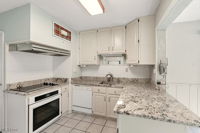 375 Hillside Road, Seven Hills, OH 44131