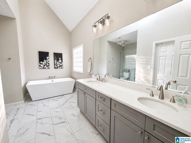 106 AMANDA PLACE, Pelham, AL 35124