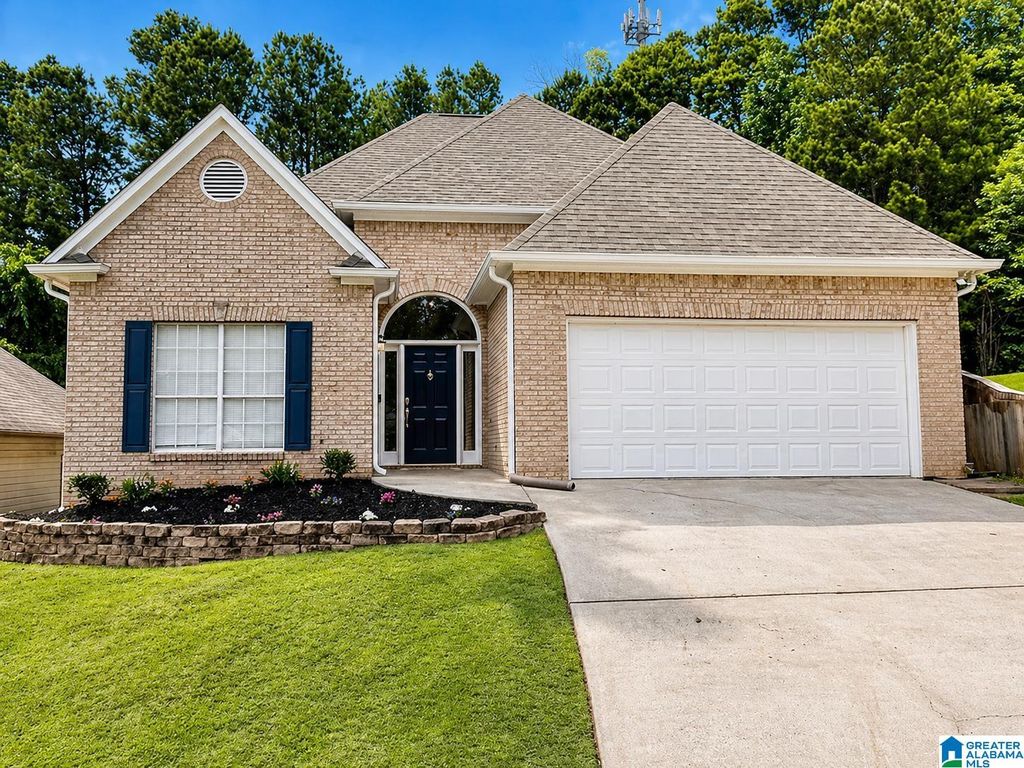 106 AMANDA PLACE, Pelham, AL 35124