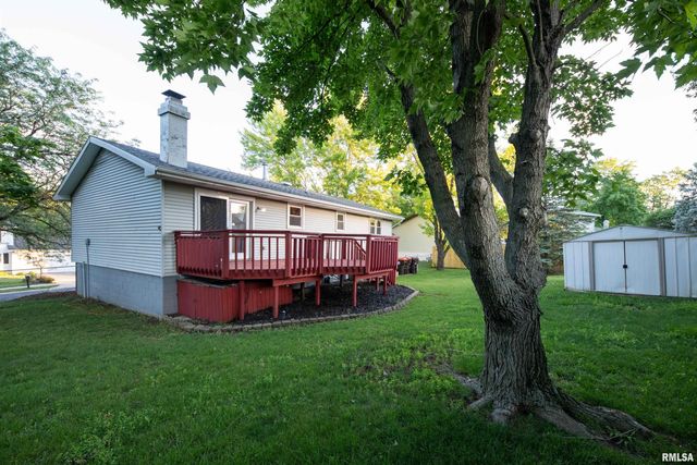 1315 W QUEENS COURT Road, Peoria, IL 61614