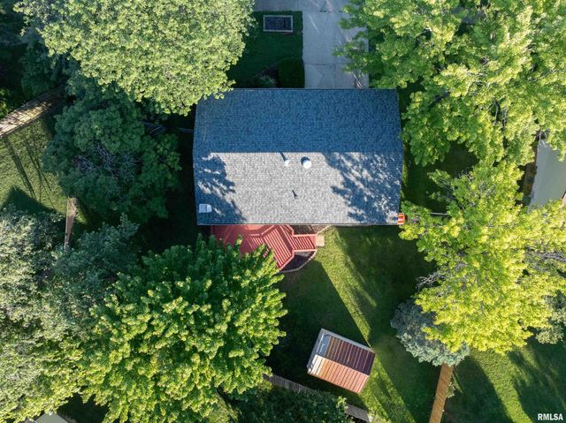 1315 W QUEENS COURT Road, Peoria, IL 61614