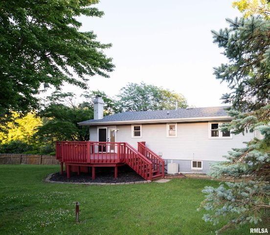 1315 W QUEENS COURT Road, Peoria, IL 61614