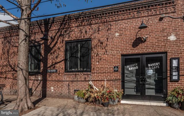 1330 S 10TH ST, Philadelphia, PA 19147