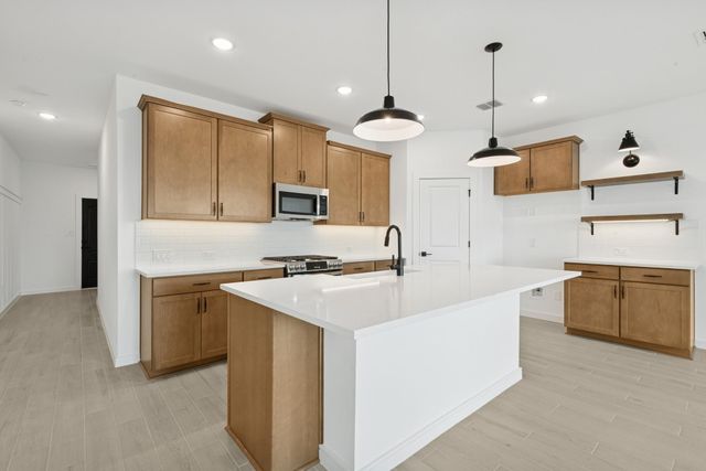 243 Ice Shore Trail, Dayton, TX 77535