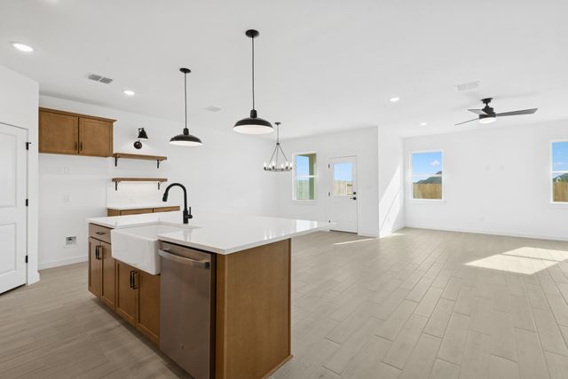 243 Ice Shore Trail, Dayton, TX 77535