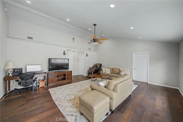 2521 Harmony Place, La Crescenta, CA 91214