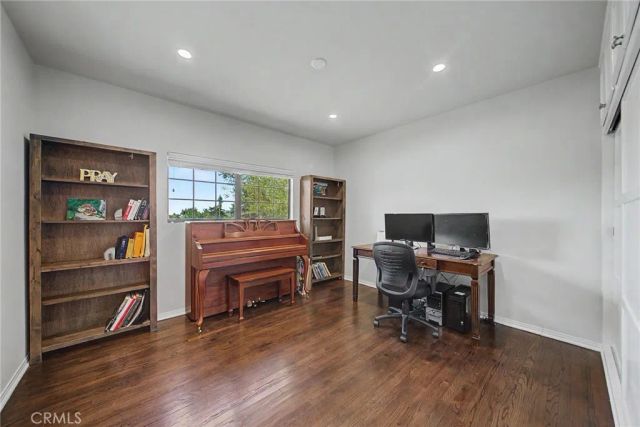 2521 Harmony Place, La Crescenta, CA 91214