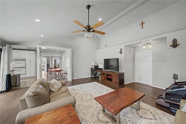2521 Harmony Place, La Crescenta, CA 91214