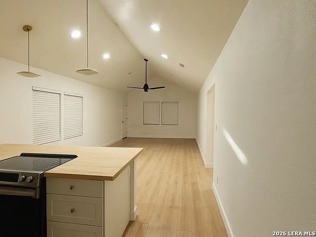 426 E Woodlawn, San Antonio, TX 78212