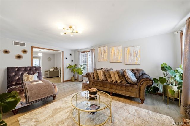 79 Garland Drive, Amherst, NY 14226