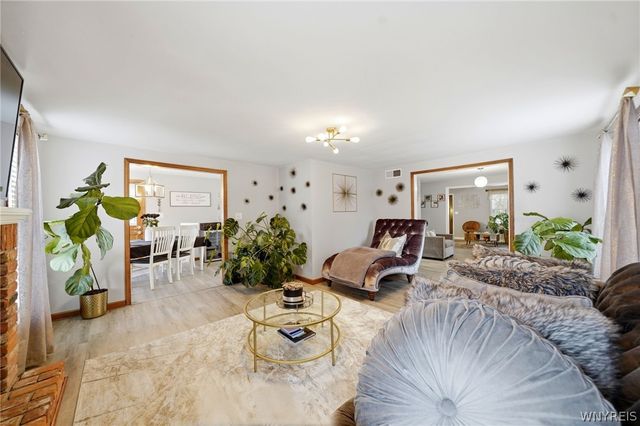 79 Garland Drive, Amherst, NY 14226