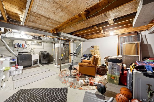 79 Garland Drive, Amherst, NY 14226