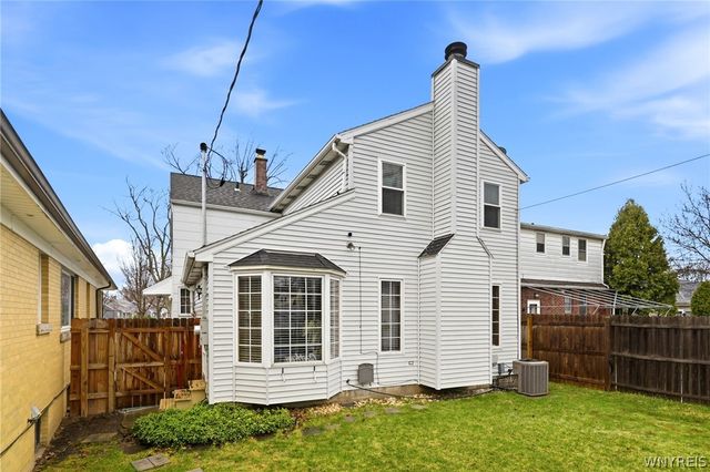 79 Garland Drive, Amherst, NY 14226