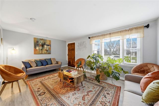 79 Garland Drive, Amherst, NY 14226