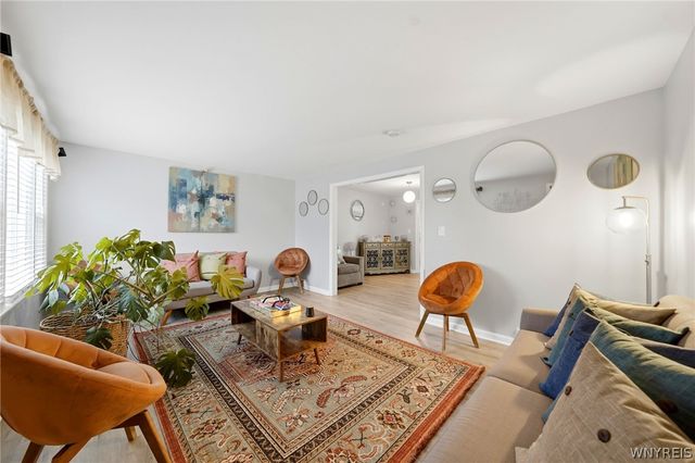 79 Garland Drive, Amherst, NY 14226