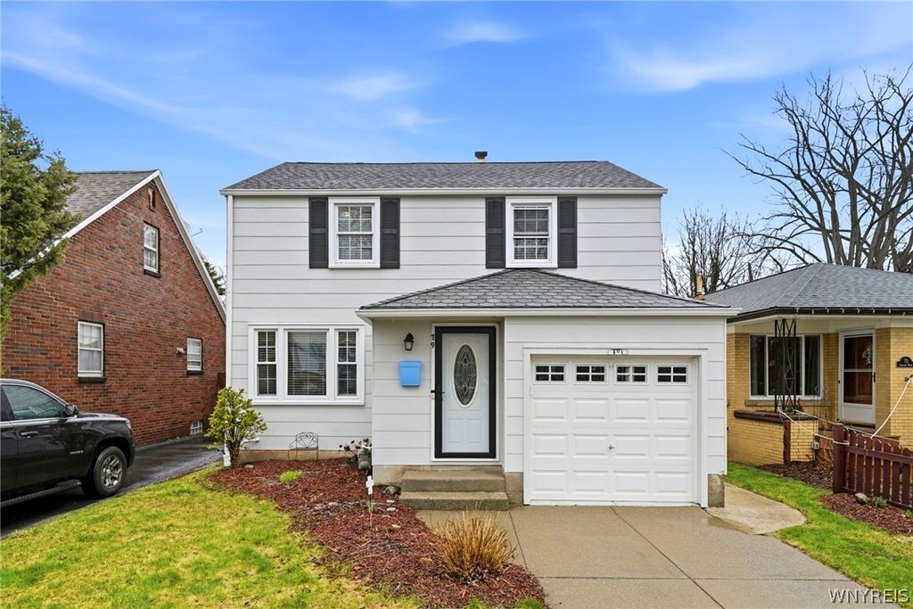79 Garland Drive, Amherst, NY 14226