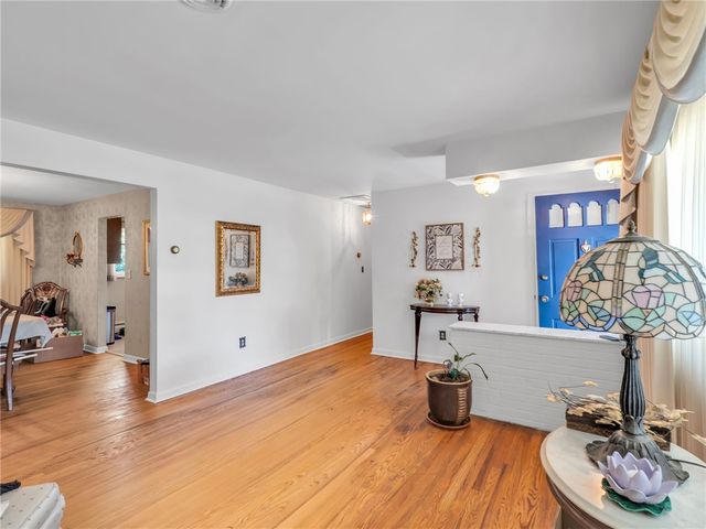 995 Oak Dale Drive, Xenia, OH 45385