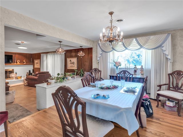 995 Oak Dale Drive, Xenia, OH 45385