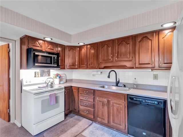 995 Oak Dale Drive, Xenia, OH 45385
