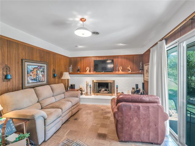 995 Oak Dale Drive, Xenia, OH 45385