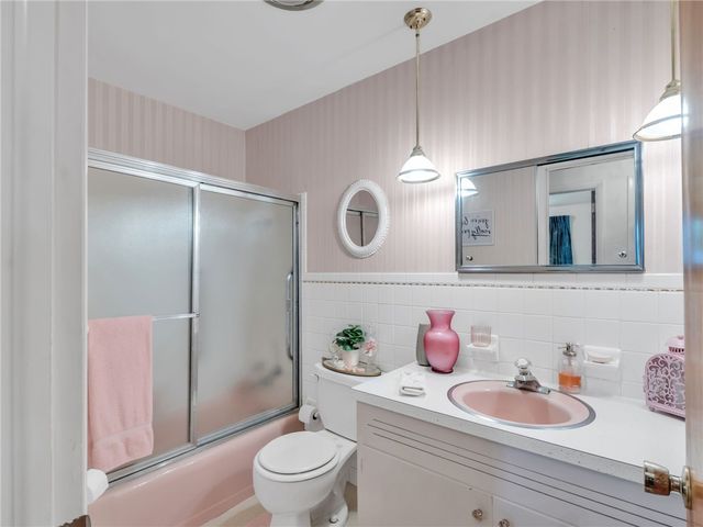 995 Oak Dale Drive, Xenia, OH 45385