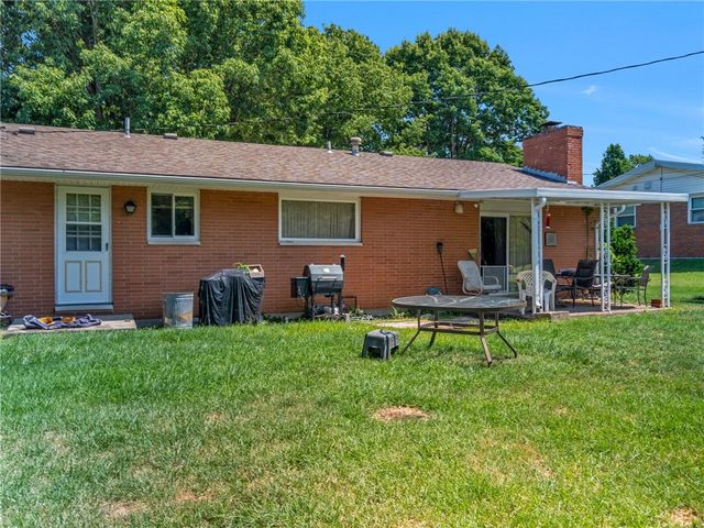 995 Oak Dale Drive, Xenia, OH 45385