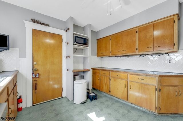 8 Elm St, West Orange Twp., NJ 07052