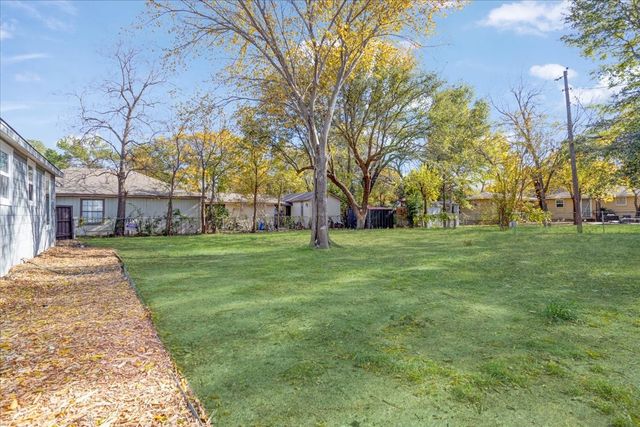 450 Hickory Street, Lewisville, TX 75057