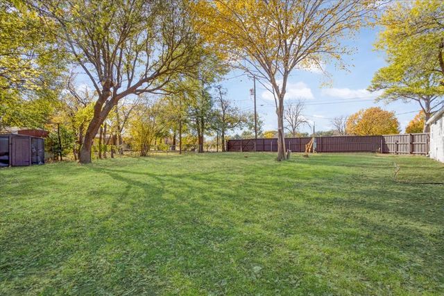 450 Hickory Street, Lewisville, TX 75057