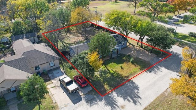 450 Hickory Street, Lewisville, TX 75057