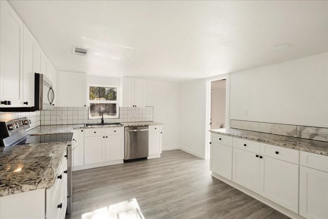 450 Hickory Street, Lewisville, TX 75057