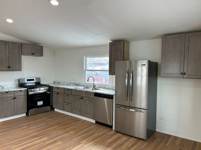 2258 Rush Street, Lynwood, IL 60411