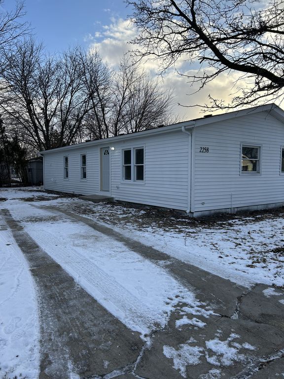 2258 Rush Street, Lynwood, IL 60411