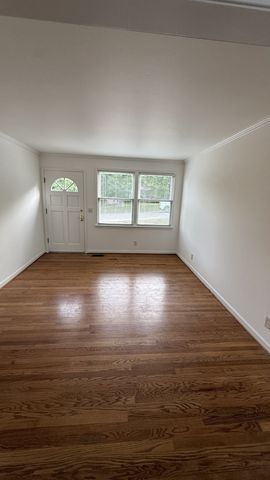 633 Galaxie Dr, Nashville, TN 37209
