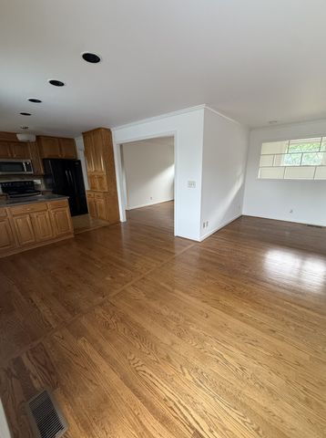 633 Galaxie Dr, Nashville, TN 37209