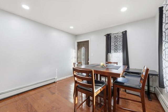 108 Franklin St, Agawam, MA 01030