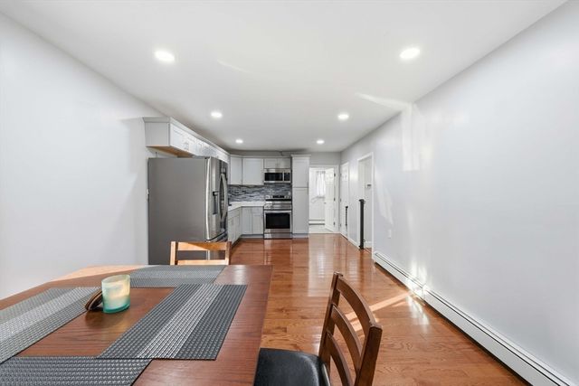 108 Franklin St, Agawam, MA 01030