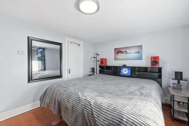 108 Franklin St, Agawam, MA 01030