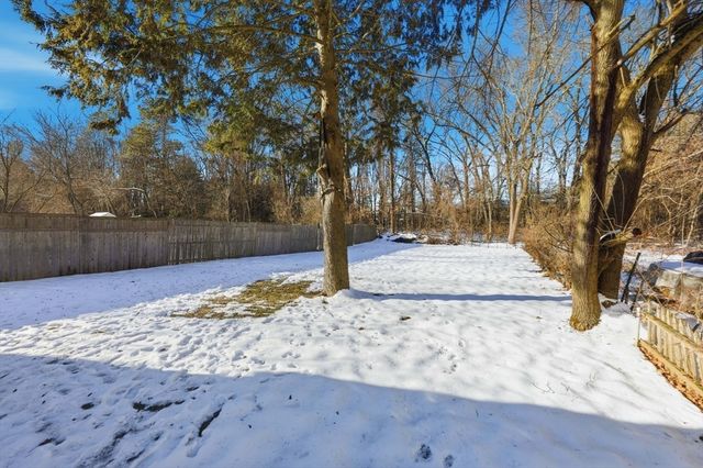 108 Franklin St, Agawam, MA 01030