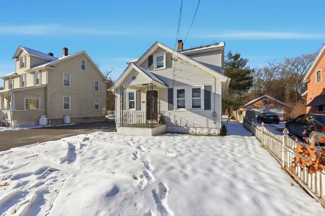 108 Franklin St, Agawam, MA 01030