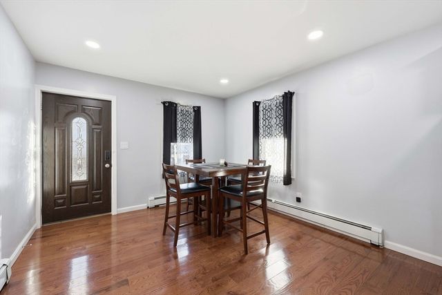 108 Franklin St, Agawam, MA 01030