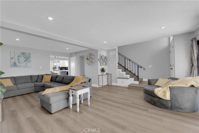 1968 Olivewood Court, Thousand Oaks, CA 91362