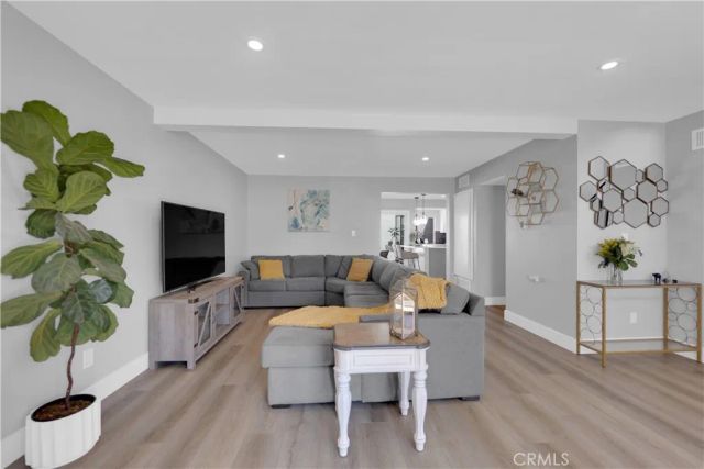 1968 Olivewood Court, Thousand Oaks, CA 91362