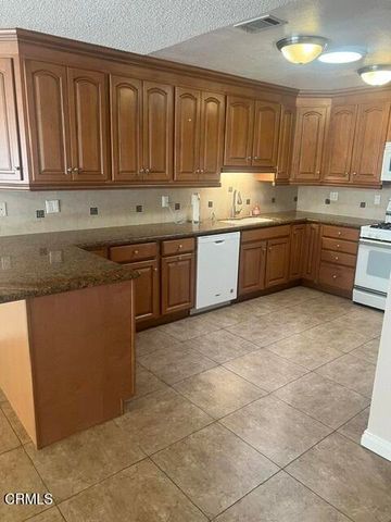 5177 Creekside Road, Camarillo, CA 93012