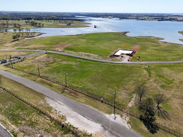 532 LAKESHORE Terrace, Windom, TX 75492