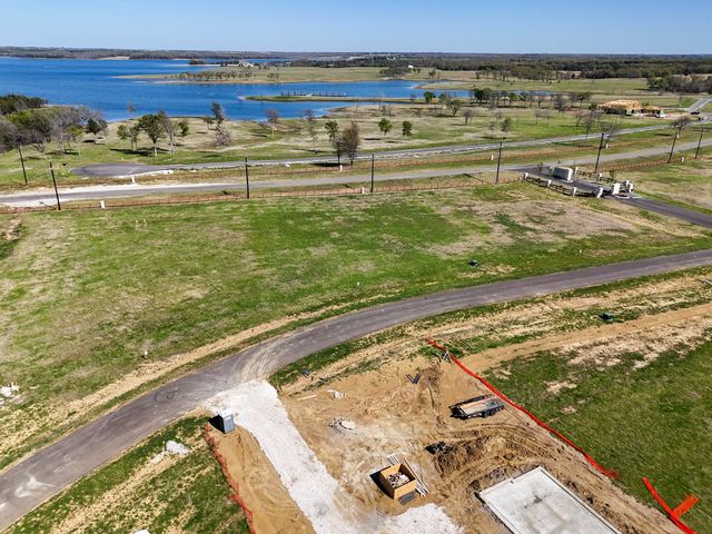 532 LAKESHORE Terrace, Windom, TX 75492