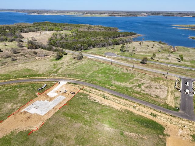 532 LAKESHORE Terrace, Windom, TX 75492