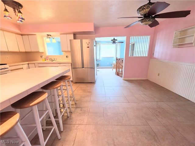 20 Mustang Acres, Parkersburg, WV 26104