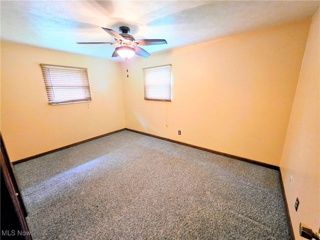 20 Mustang Acres, Parkersburg, WV 26104